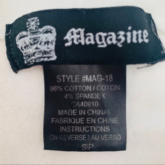 🎲 💖 Cute Used Sweater with Dice Patern - Picture 3 of 10